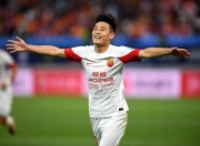 乐动体育官方入口-世界杯预选：中国队锋线爆发，取得胜利