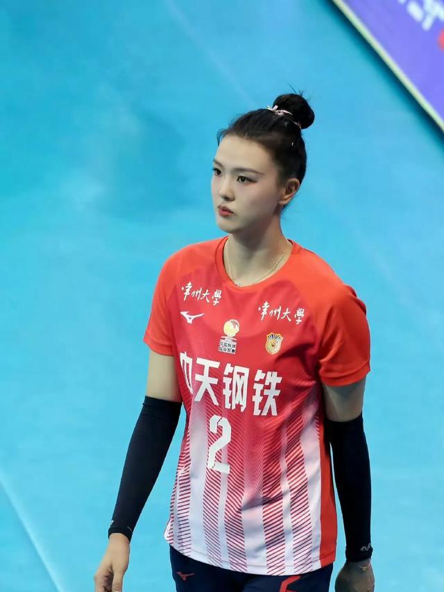 西南亚顶尖队伍勇夺胜利，精彩继续