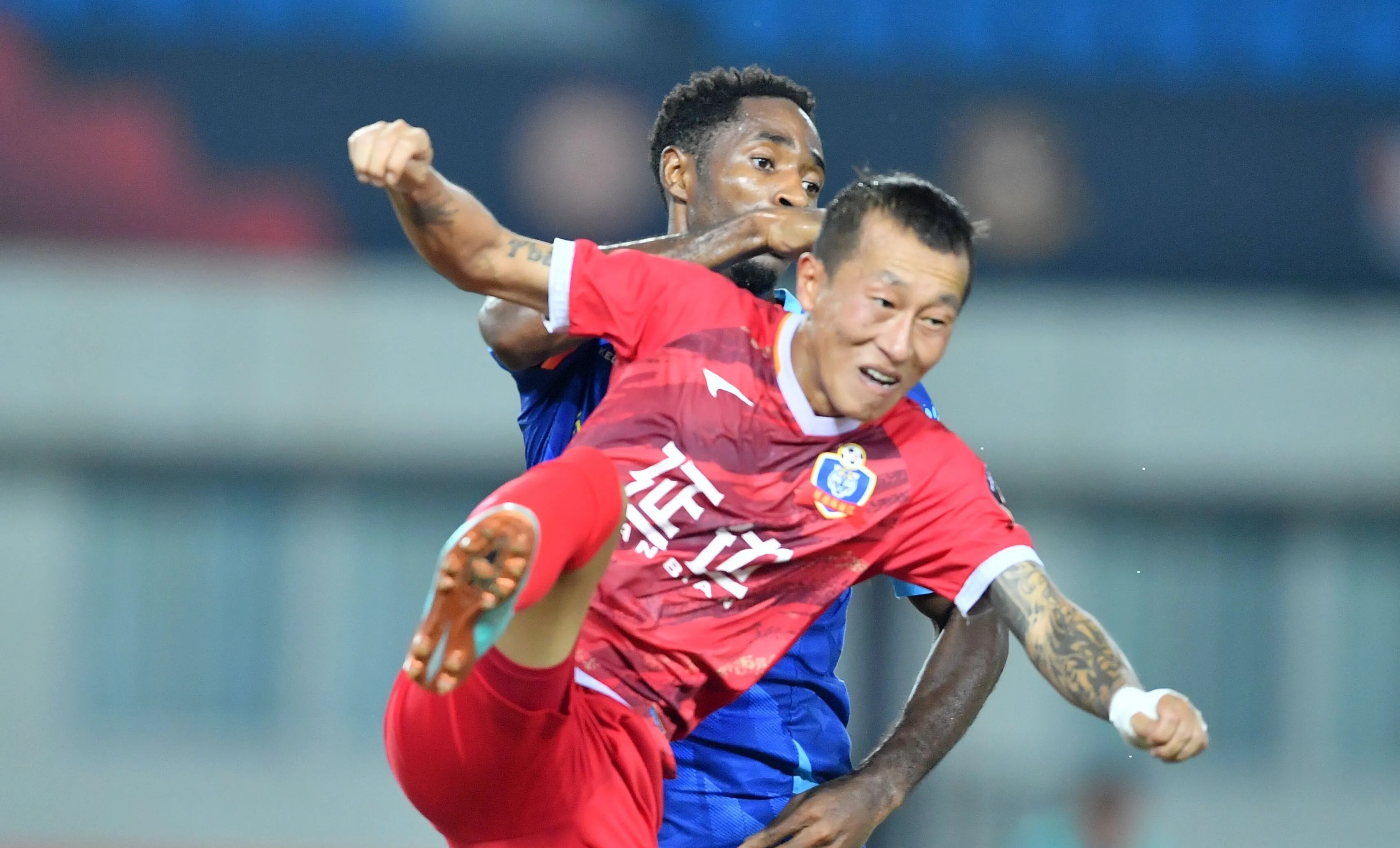 关于随着陕西3-1，铁人1-0，铜梁龙2-1绝杀青年人，中甲积分榜出炉！的信息