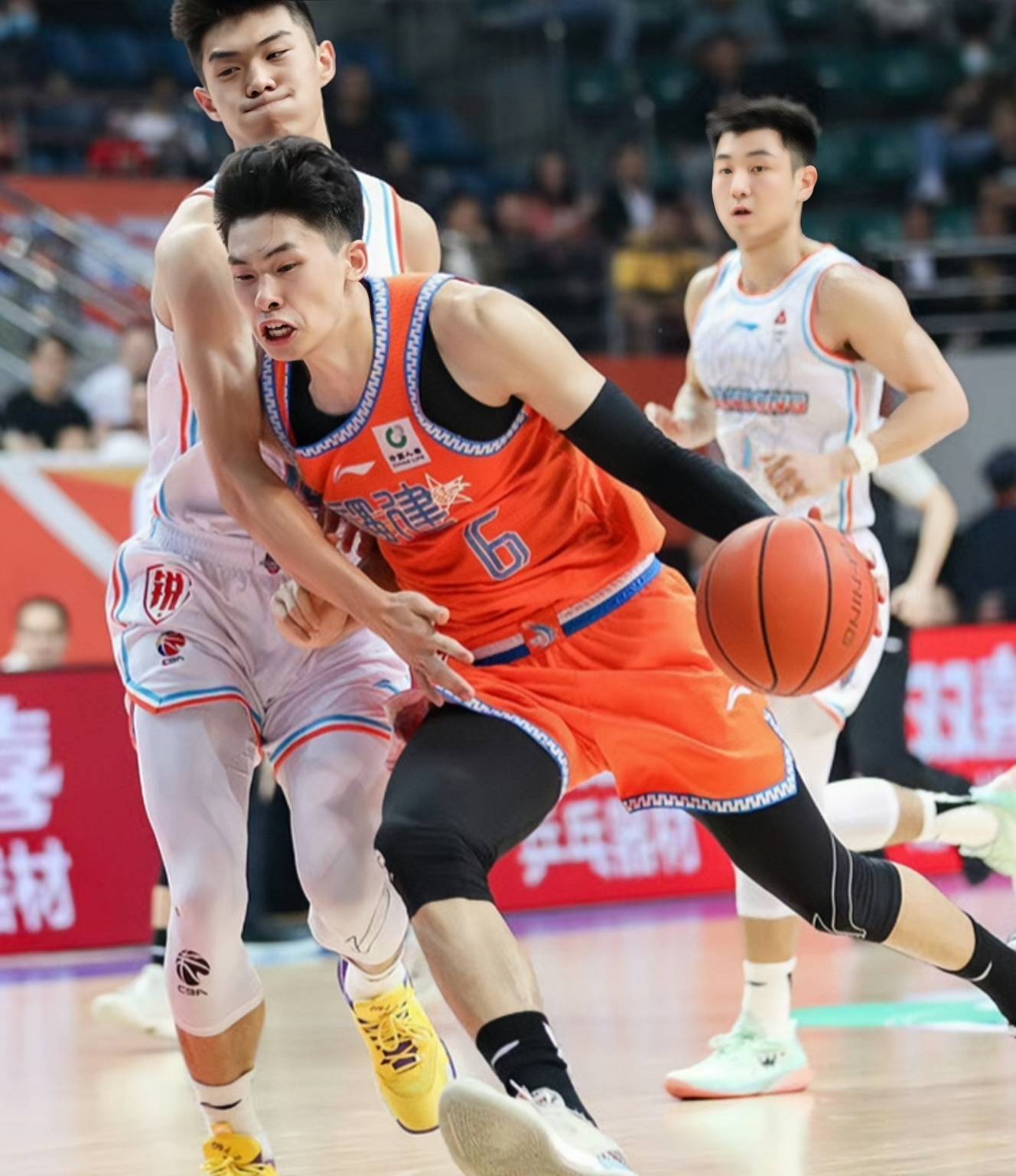 廖三宁17+6杨瀚森5中0中国男篮不敌马刺